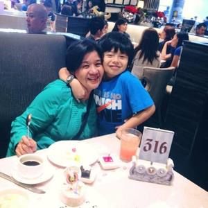 Meet your Posher, Carl dominic